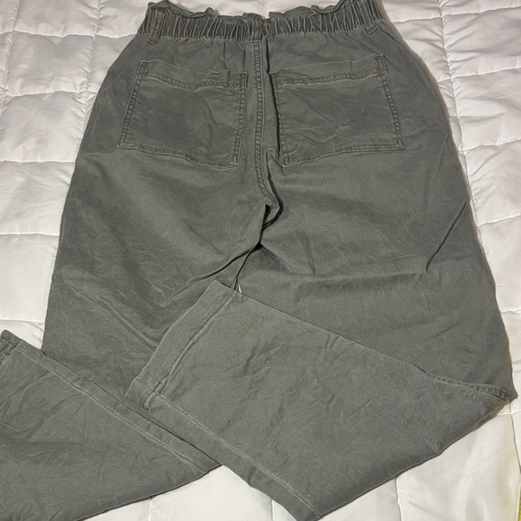 Gathered Waist Army Green Casual Pants - Picture 9 of 10